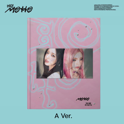 ITZY - [Motto] (PHOTOBOOK Ver.)