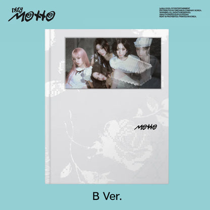 ITZY - [Motto] (PHOTOBOOK Ver.)